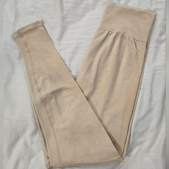 PINK Workout Set size small - Picture 11 of 15